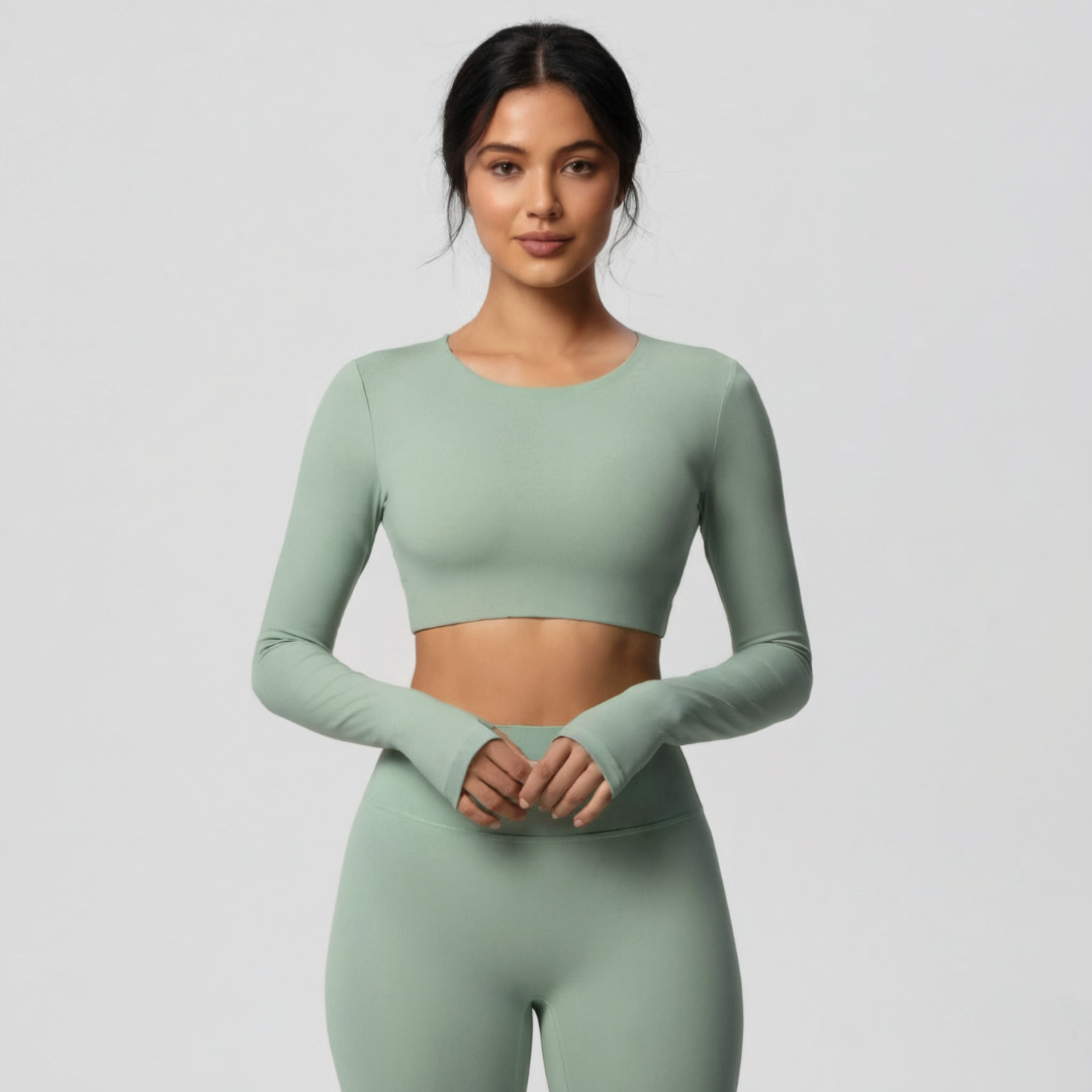Long Sleeve Workout Crop Top for Women – Stretch Gym Top with Fitted Design
