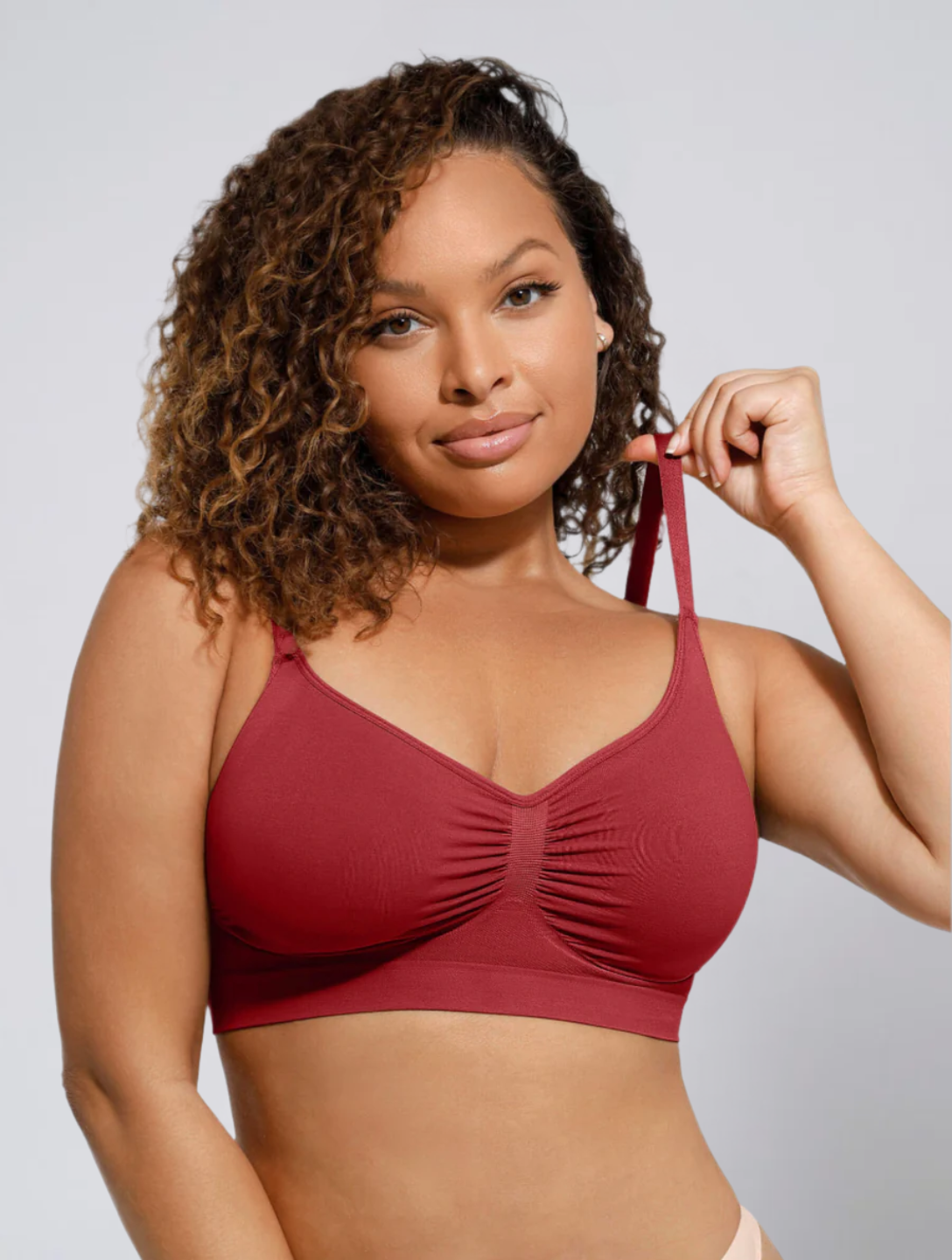 Seamless Wireless Bra for Women – Comfort Bra with Molded Cups and Wide Back Support