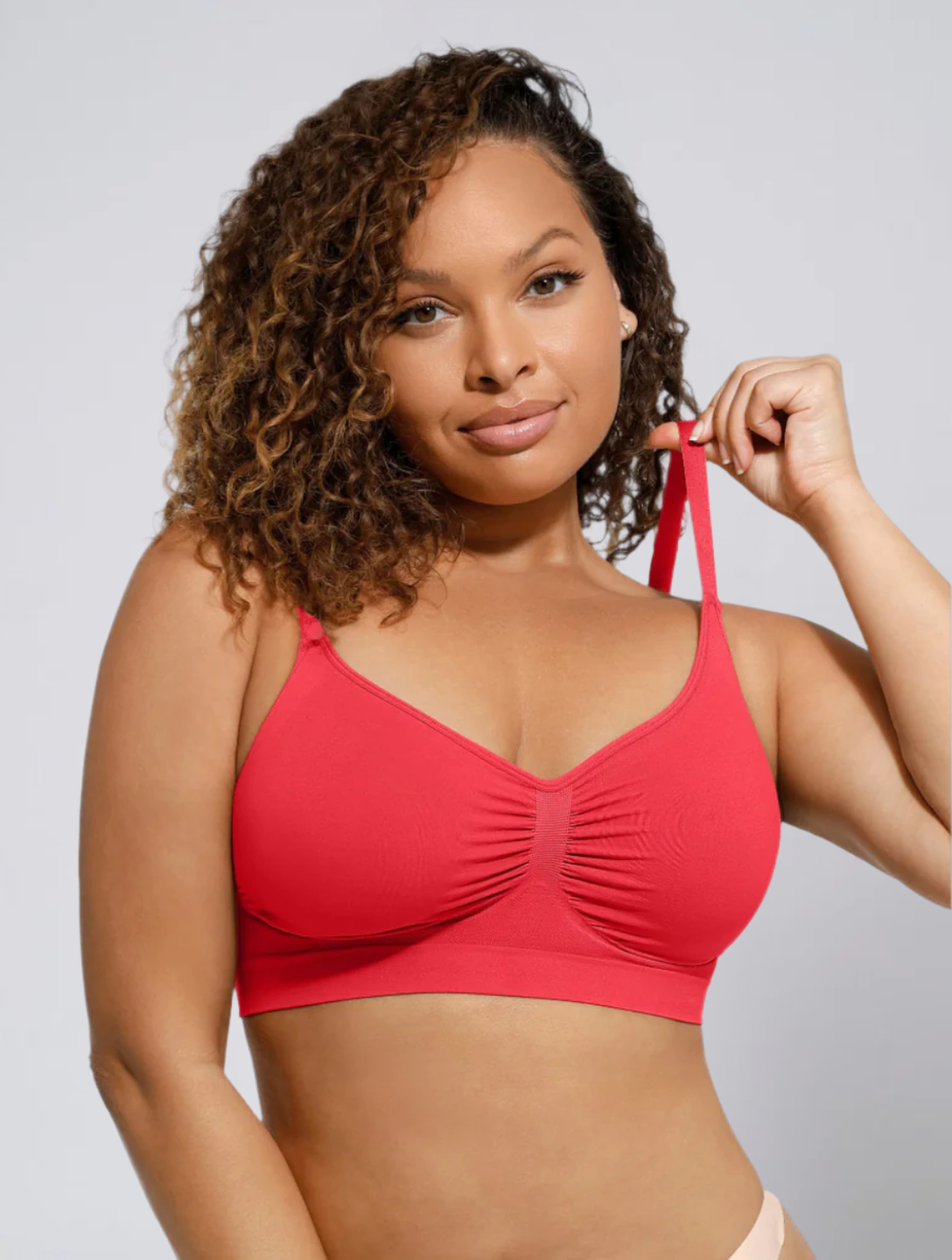 Seamless Wireless Bra for Women – Comfort Bra with Molded Cups and Wide Back Support