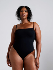 Seamless Strapless Bodysuit for Women – Smooth Body with Removable Straps