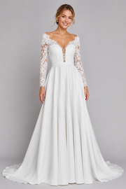 Women's Elegant Backless Long Sleeve Wedding Gown